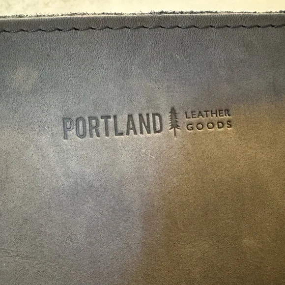 Portland Leather Storm Triangle Bag - Picture 8 of 9